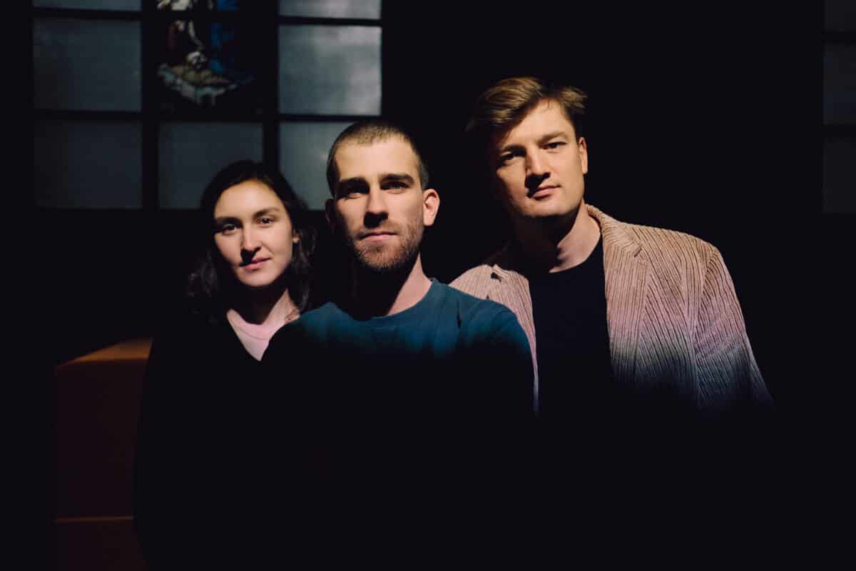 Das Nico Klöffer Trio, v.l.n.r.: Carlotta Armbruster, Nico Klöffer, Julius van Rhee